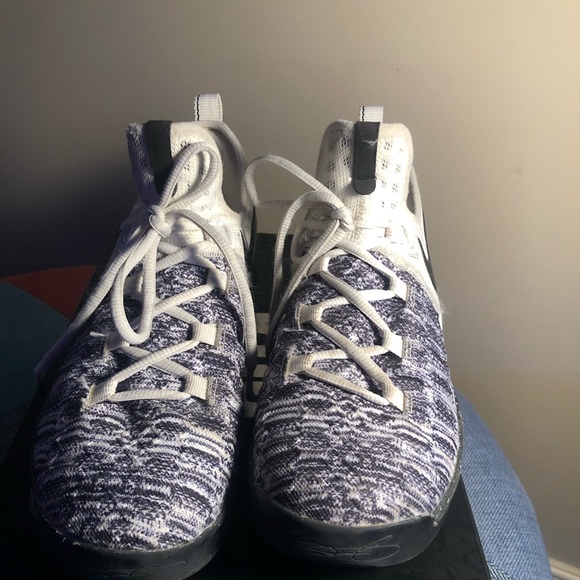 Kd Oreo size 7 fit 8 - Picture 2 of 3